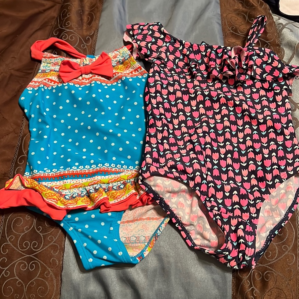Little girls swimsuits